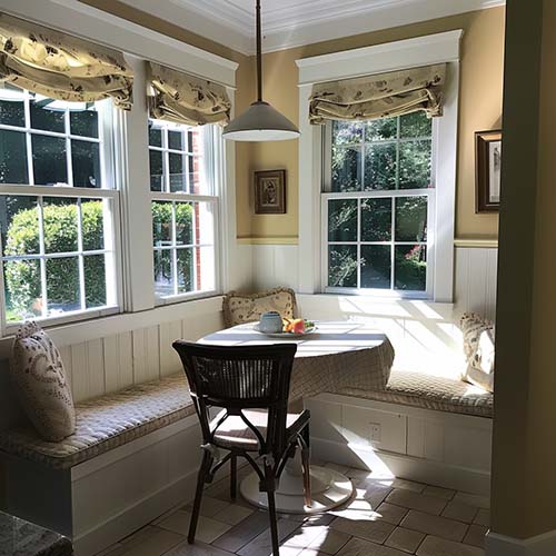 breakfast nook area